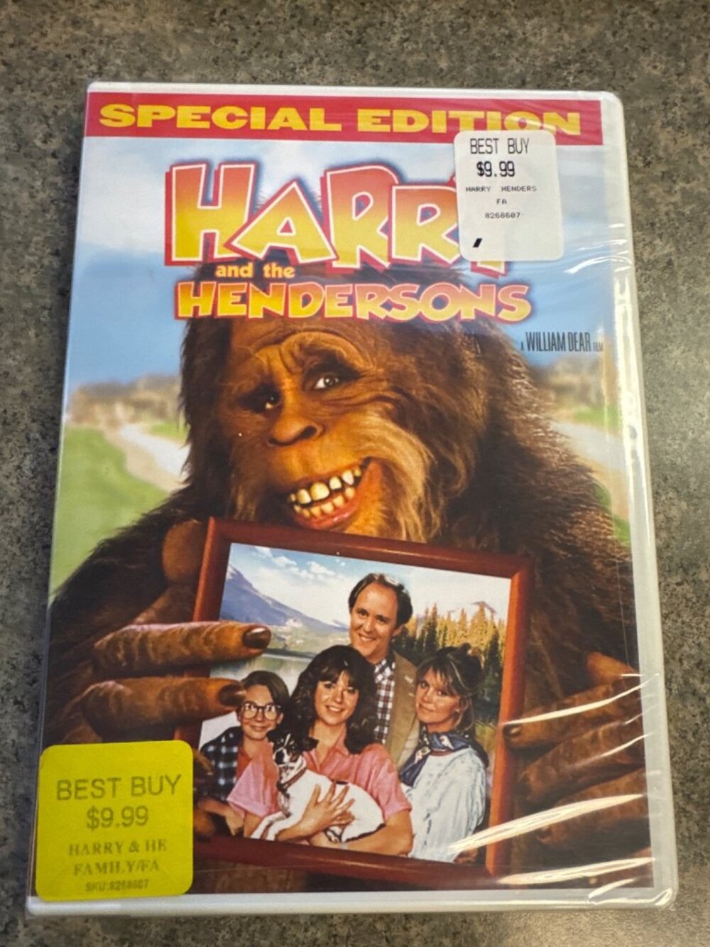 Harry And The Hendersons Special Edition DVD With Bonus Features